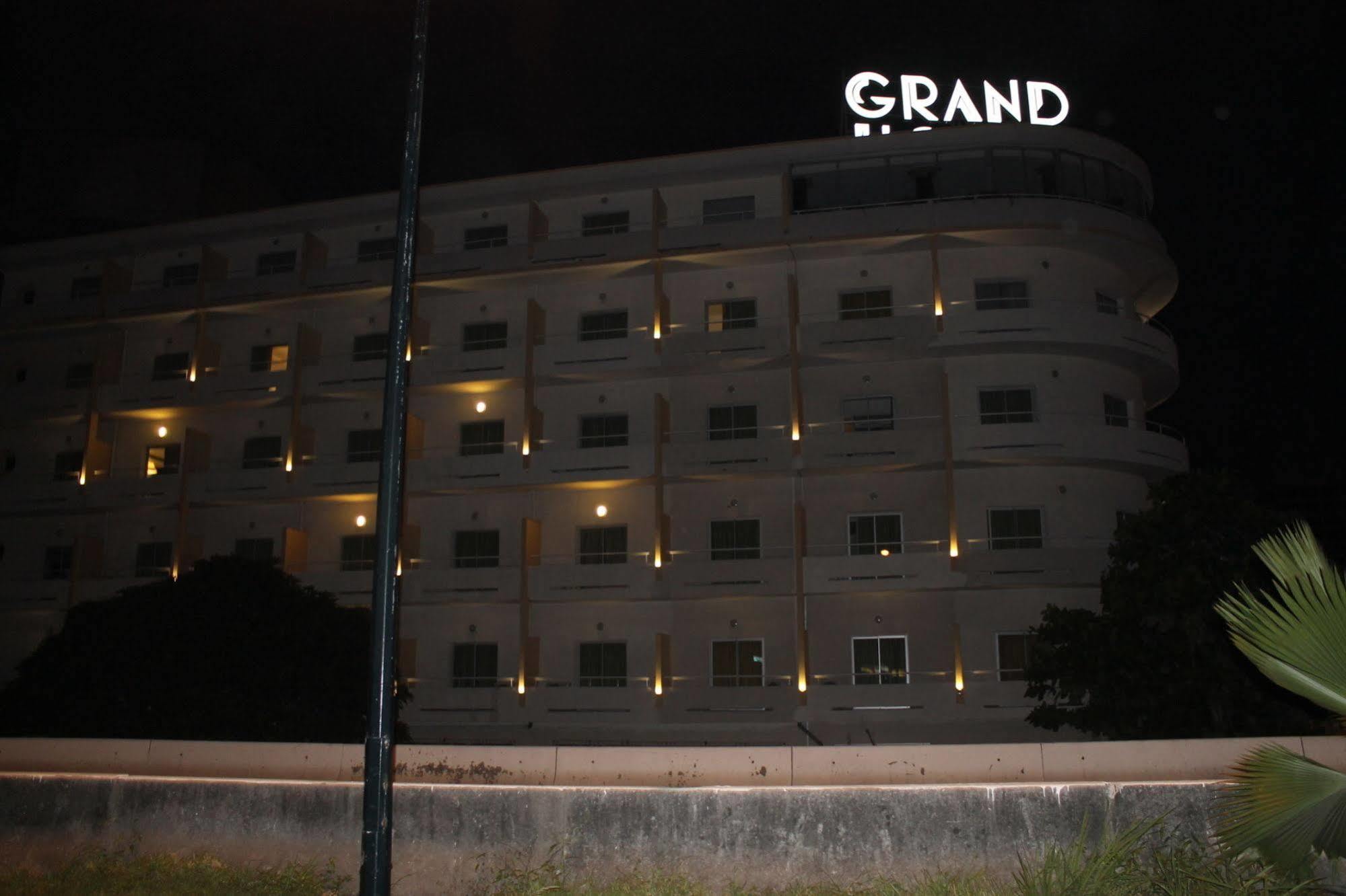 Le Grand Hotel D'Abidjan Luaran gambar